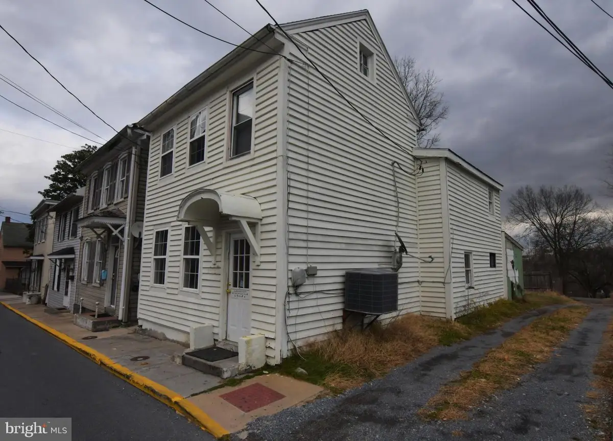 115 N Spring St, Martinsburg, WV 25401 - Image #1