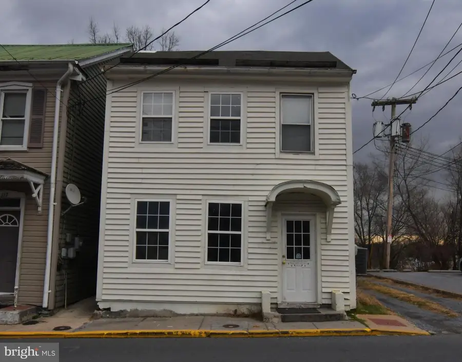 115 N Spring St, Martinsburg, WV 25401 - Image #2