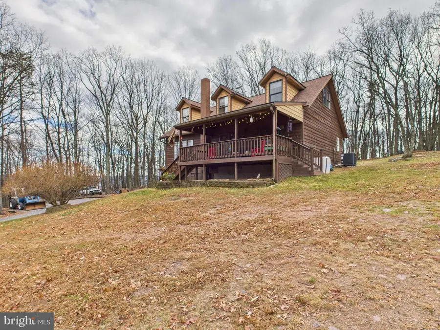 783 Pee Wee Ln, Hedgesville, WV 25427 - Image #2