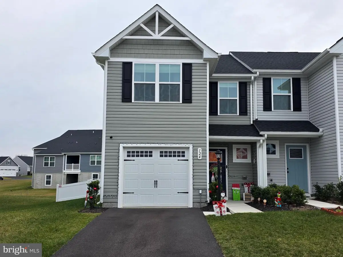 124 Bibury St, Martinsburg, WV 25405 - Image #1