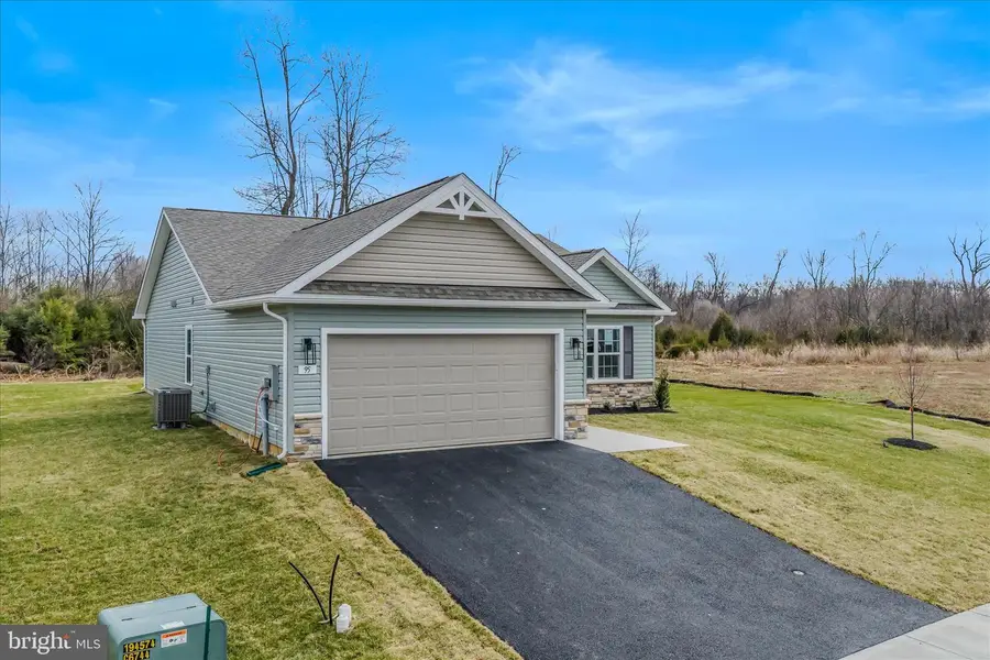 95 Boothbay Dr, Martinsburg, WV 25403 - Image #3