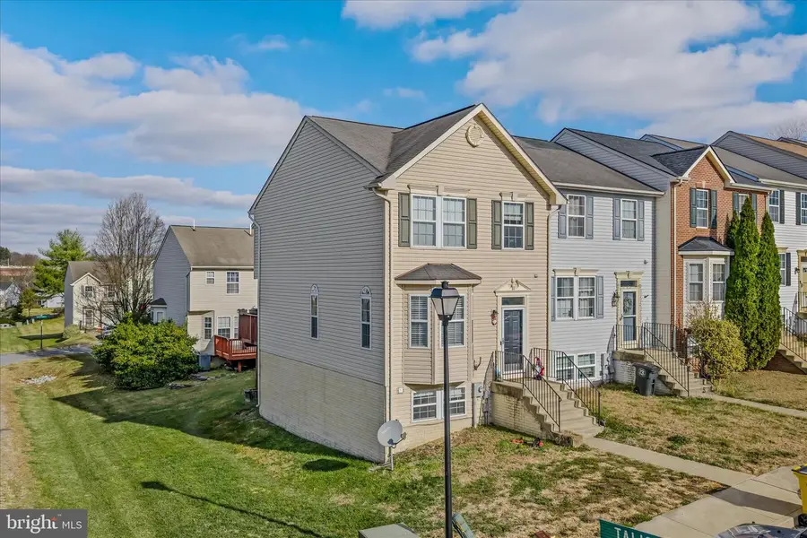 11 Quince Tree Dr, Martinsburg, WV 25403 - Image #3