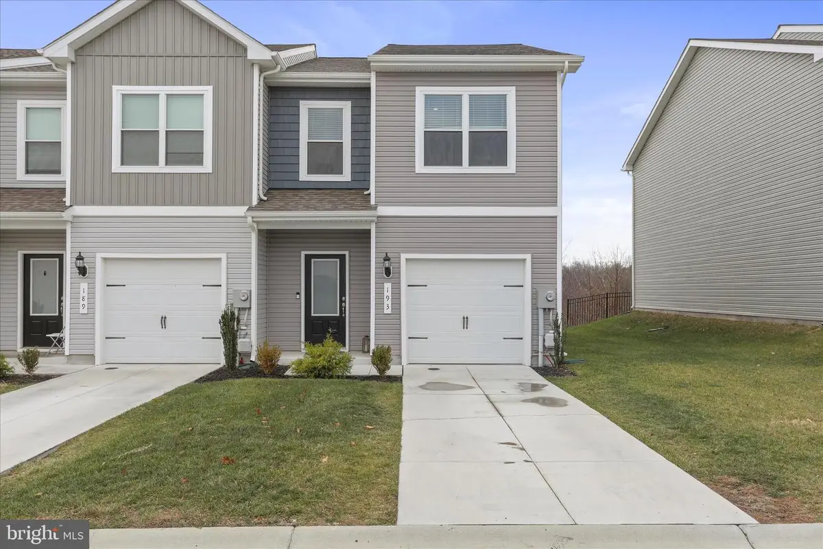 193 Hampstead Blvd, Falling Waters, WV 25419 - Image #1