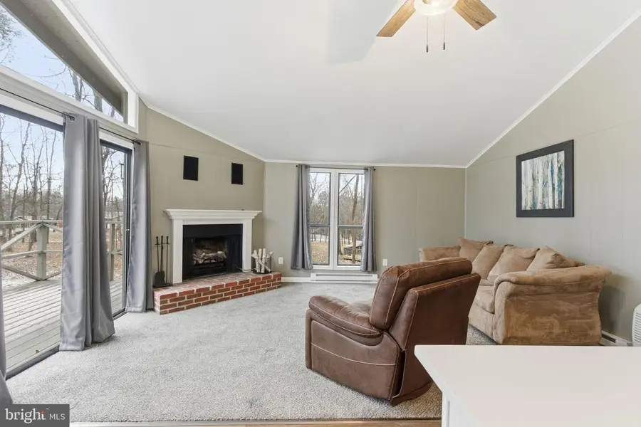 15 Oneida Trl, Hedgesville, WV 25427 - Image #3