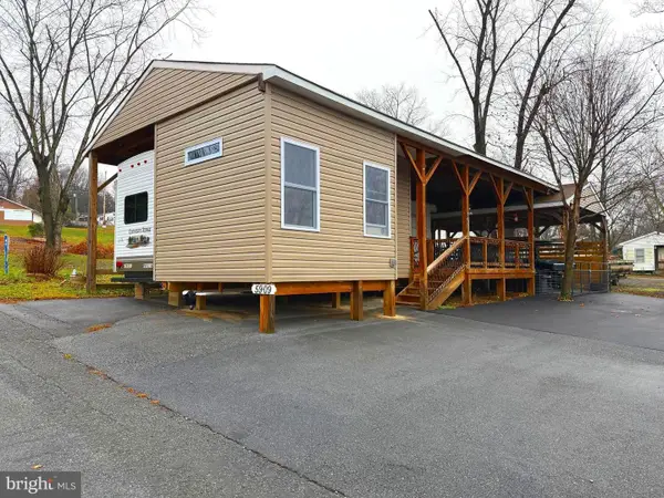 Block 59 Lot 9 & 10 Jollywood Road, FALLING WATERS, WV 25419