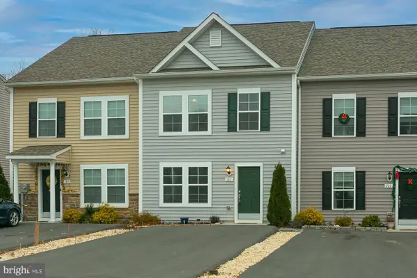 107 Loblolly Dr, BUNKER HILL, WV 25413