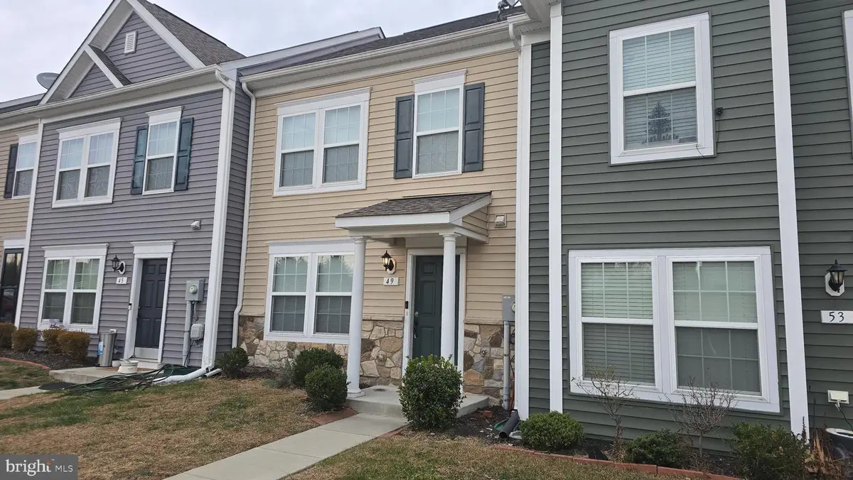 49 Darien Dr, Bunker Hill, WV 25413 - Image #1