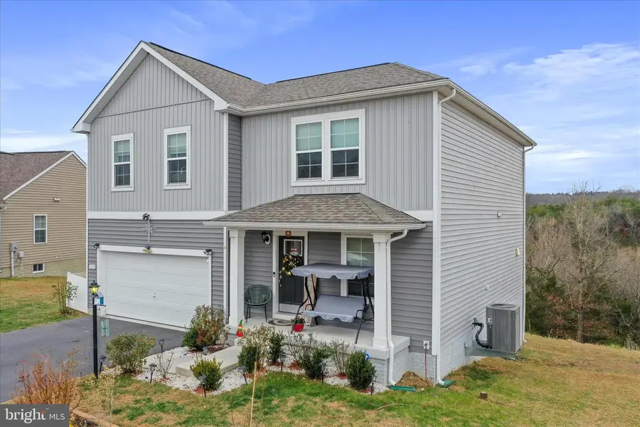 183 Luxor Ct, Bunker Hill, WV 25413 - Image #2