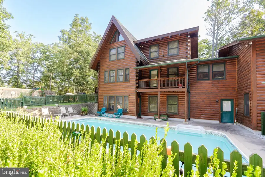 82 Sabrina Ln, Hedgesville, WV 25427 - Image #2