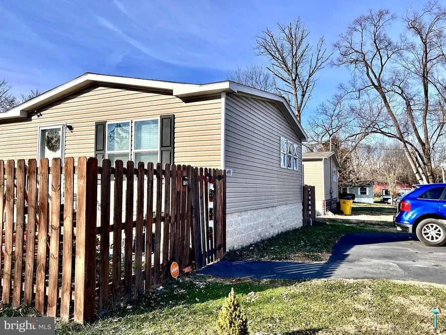 491 Trimble Ave, Martinsburg, WV 25404 - Image #2