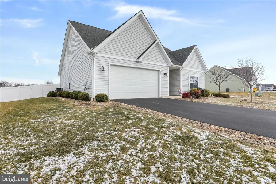 133 Peoney Ln, Bunker Hill, WV 25413 - Image #3