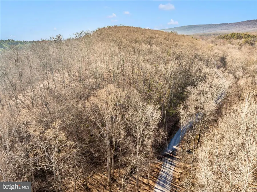 Jermikey Court, Hedgesville, WV 25427 - Image #2