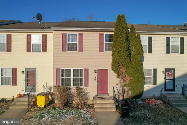 9 Currituck Ct, BUNKER HILL, WV 25413