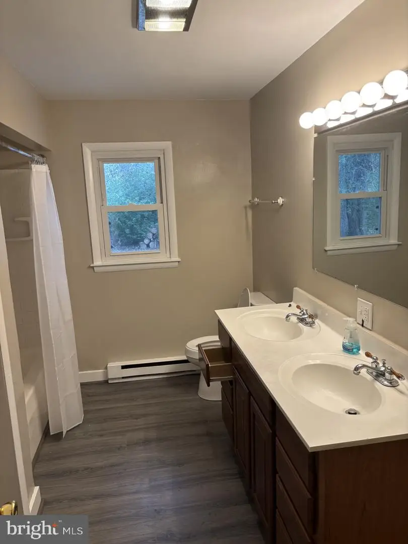 142 Tammy Ln, Martinsburg, WV 25405 - Image #2