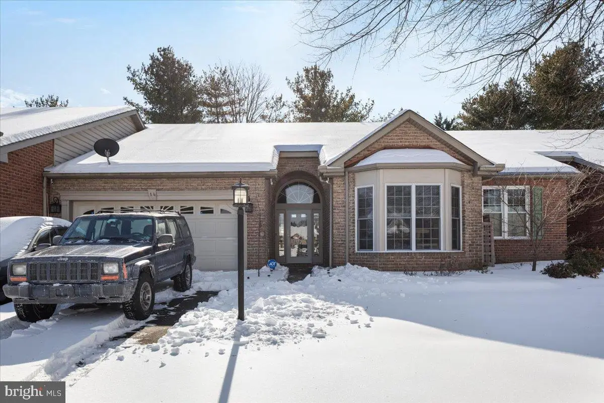 14 Ambler Ln, Falling Waters, WV 25419 - Image #1