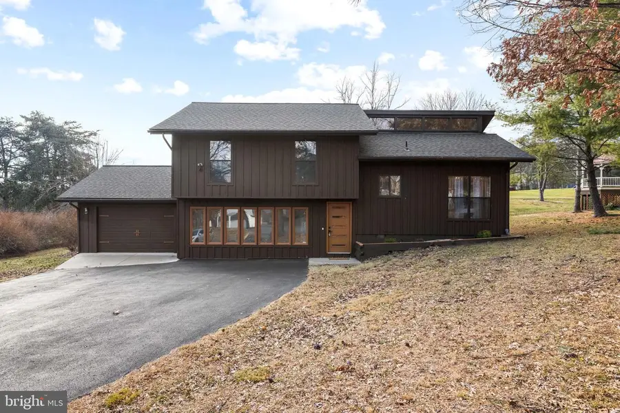203 The Woods Rd, Hedgesville, WV 25427 - Image #3