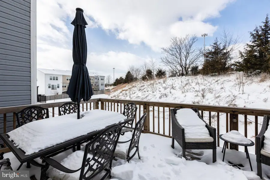 47 Landis Ct, Falling Waters, WV 25419 - Image #2