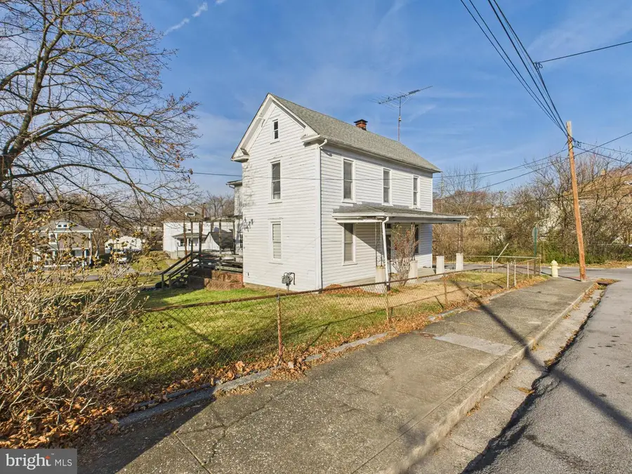 210 Gussie Ave, Martinsburg, WV 25404 - Image #3
