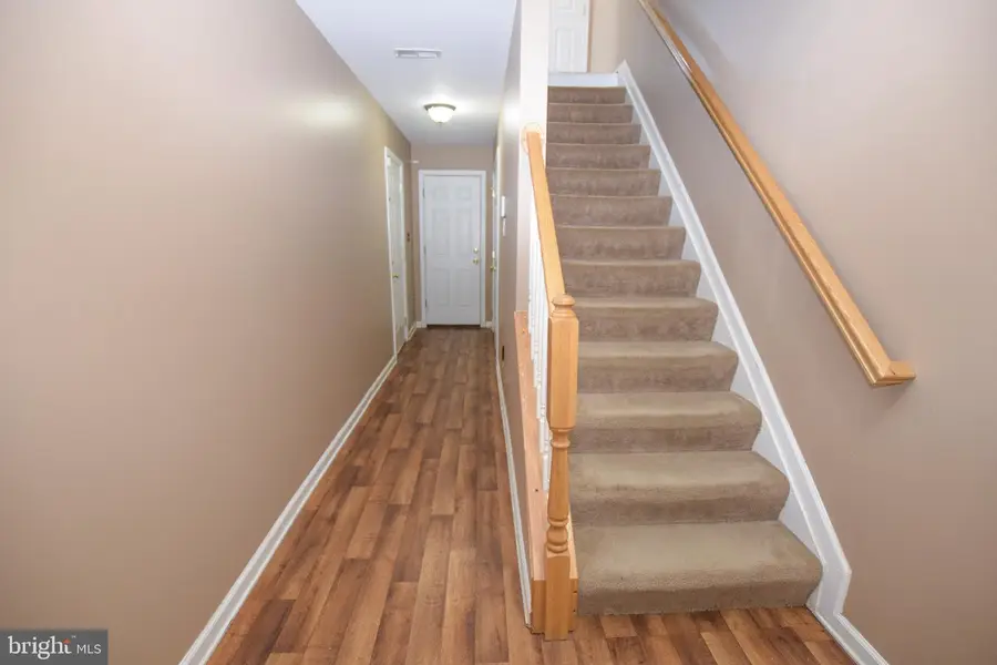 226 Topaz Ln, Inwood, WV 25428 - Image #3