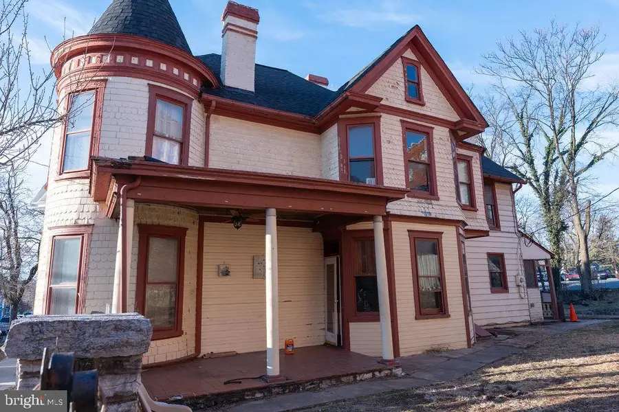 209 S Maple Ave, Martinsburg, WV 25401 - Image #3