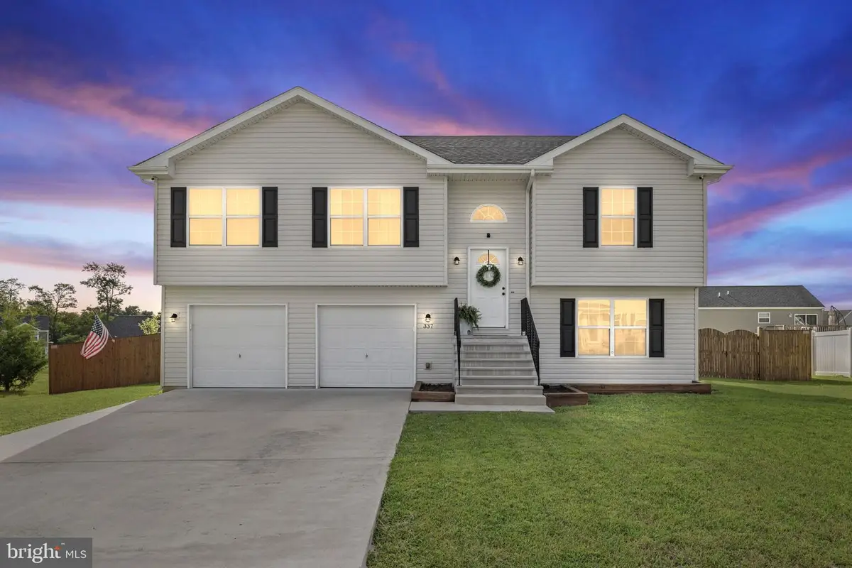 337 Soldier Dr, Bunker Hill, WV 25413 - Image #1