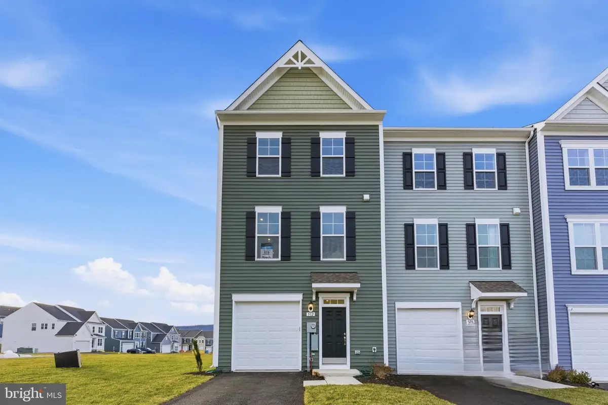 512 Husky Trl, Martinsburg, WV 25403 - Image #1