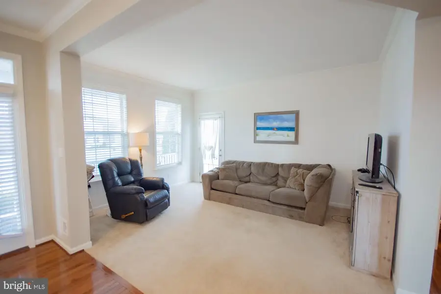 725 Holland Dr, Martinsburg, WV 25403 - #3