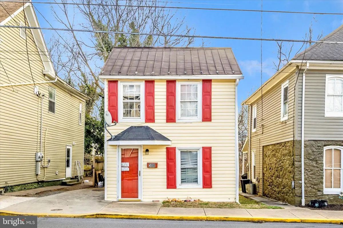 308 S Raleigh St, Martinsburg, WV 25401 - Image #1
