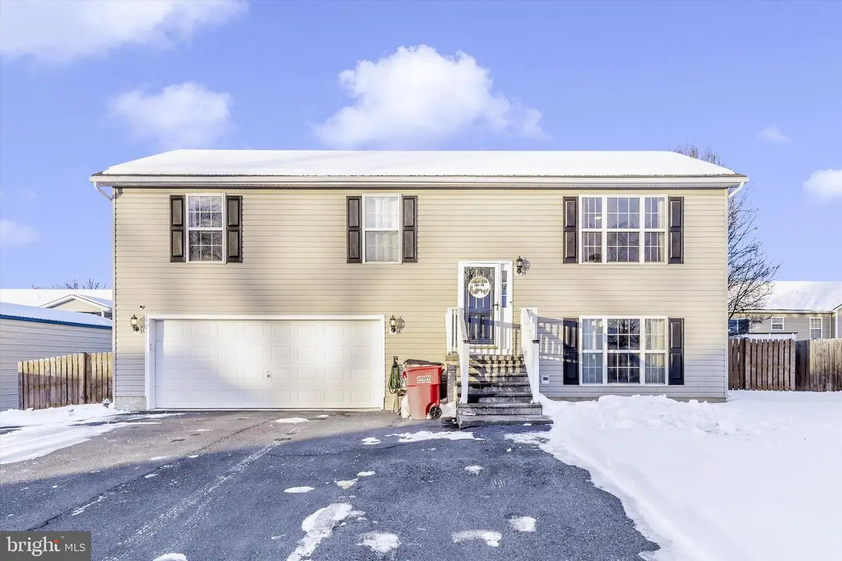 140 Heights Ave, Martinsburg, WV 25404 - Image #1