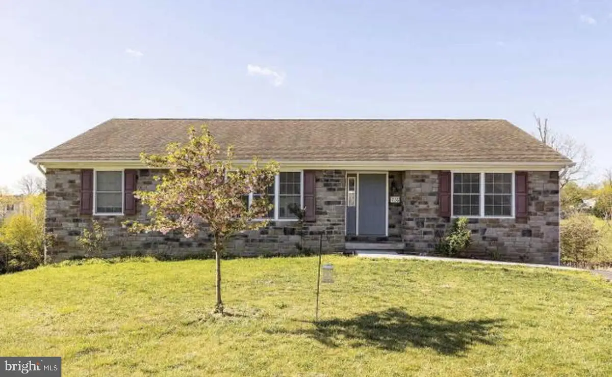 216 Paragon Dr, Bunker Hill, WV 25413 - Image #1