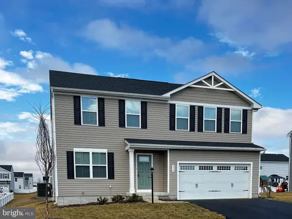 310 Otero Ln, HEDGESVILLE, WV 25427