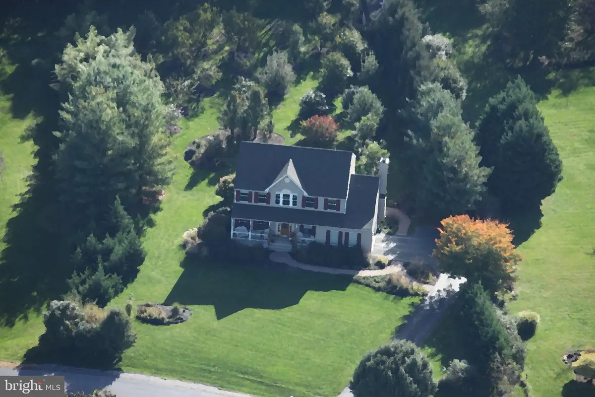 133 Victoria Dr, Martinsburg, WV 25403 - Image #1