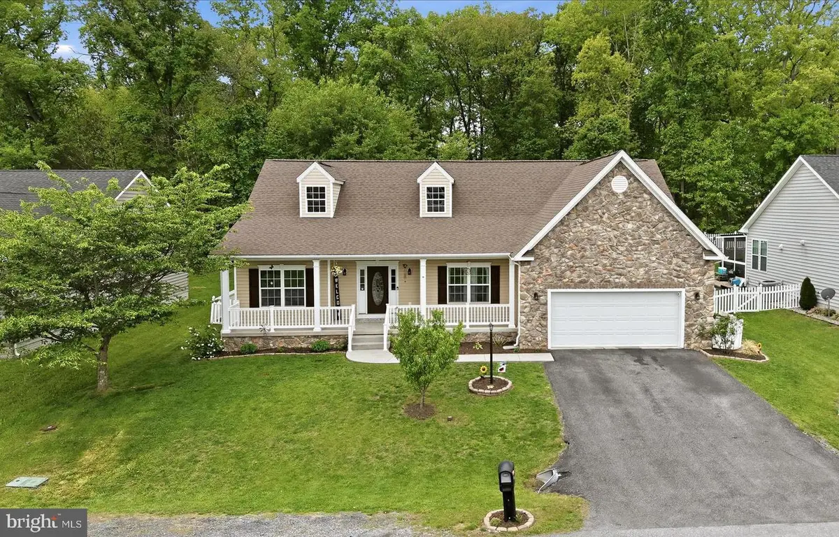 674 Webber Springs Dr, Inwood, WV 25428 - #1