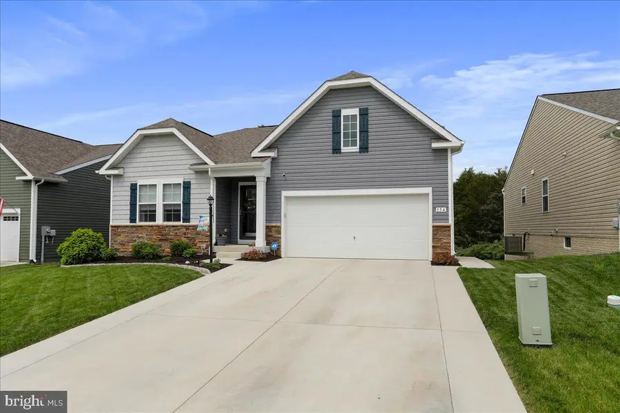 154 Stager Ave, Falling Waters, WV 25419 - #2