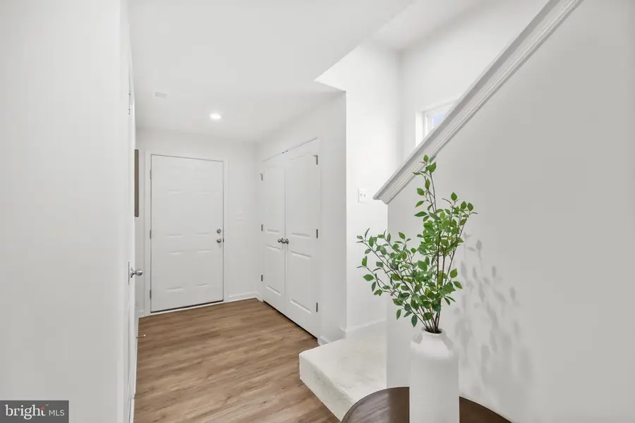 229 Clifton Manor, Falling Waters, WV 25419 - #2