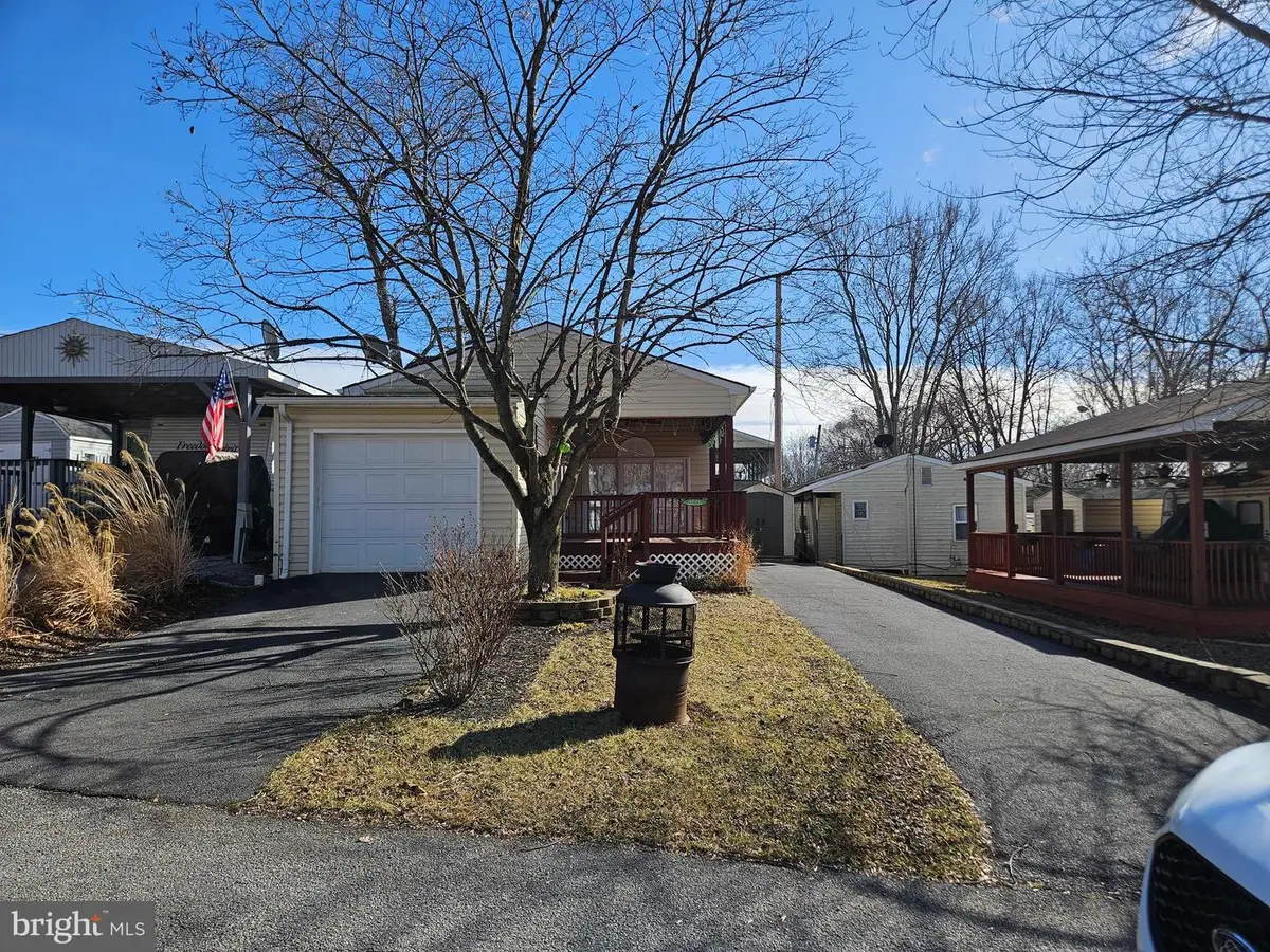 Block 47 Lot 14 Jellystone Ave, Falling Waters, WV 25419 - #1