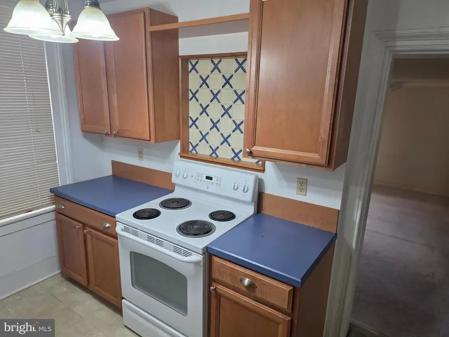 218 W Race St, Martinsburg, WV 25401 - #2