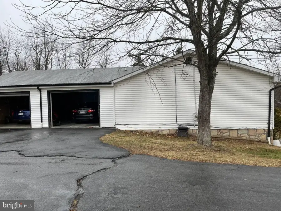 67 Gregory Dr, Martinsburg, WV 25404 - #2