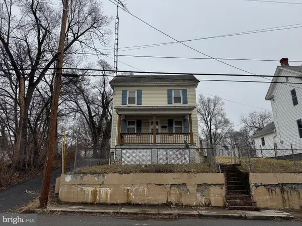 719 3rd St, MARTINSBURG, WV 25404