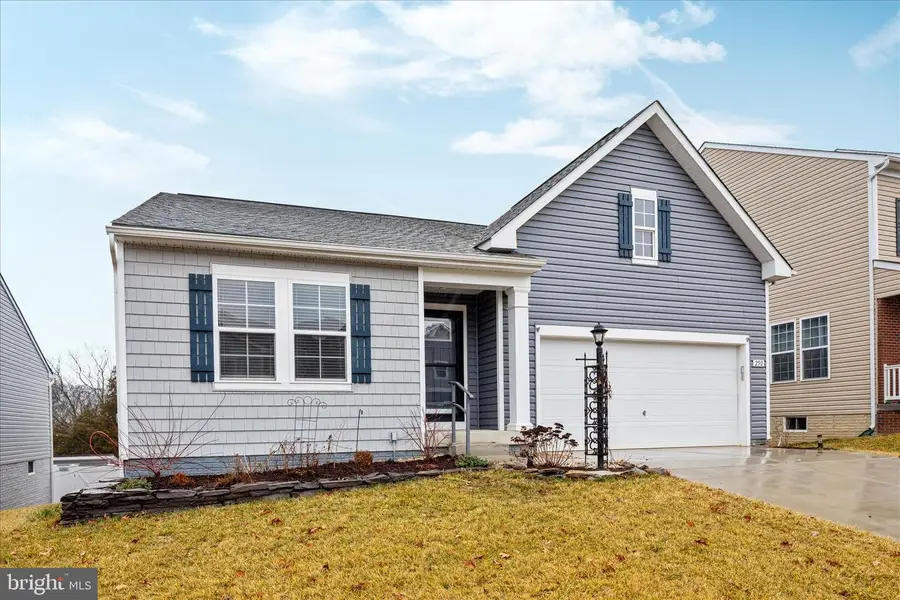 250 Stager Ave, Falling Waters, WV 25419 - #2