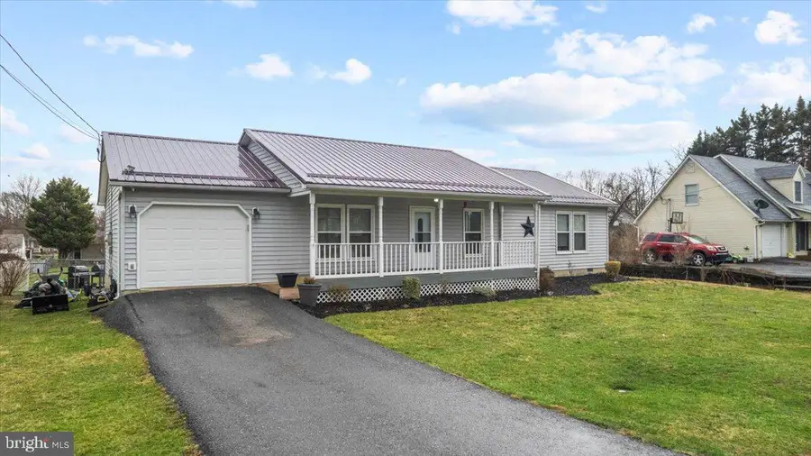 509 Upshur Dr, Inwood, WV 25428 - #2