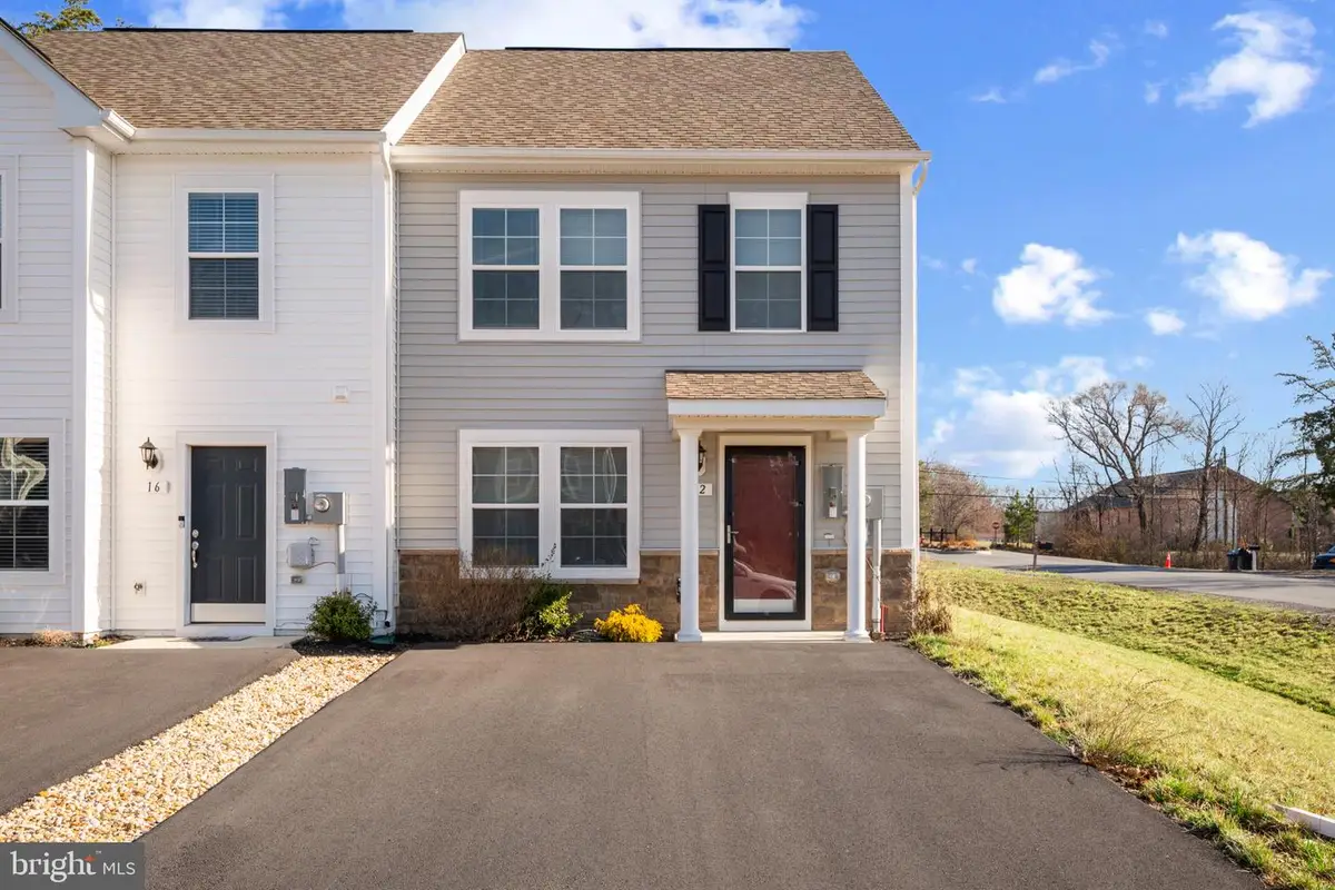 12 Pitch Pine Ct, Bunker Hill, WV 25413 - #1