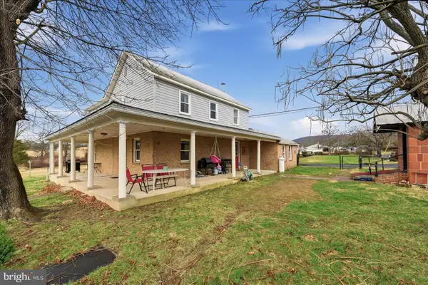 2221 Back Creek Valley Rd, HEDGESVILLE, WV 25427