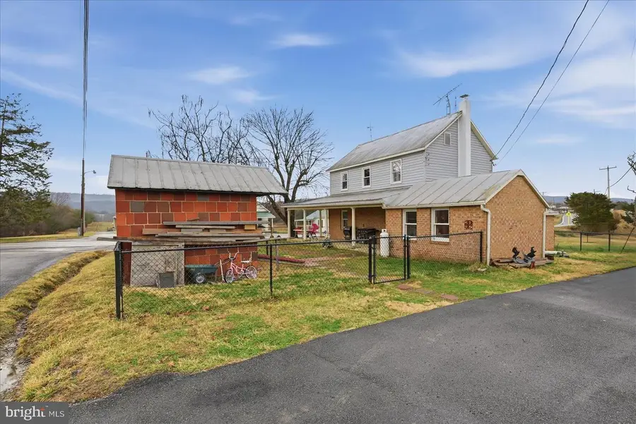 2221 Back Creek Valley Rd, Hedgesville, WV 25427 - #2