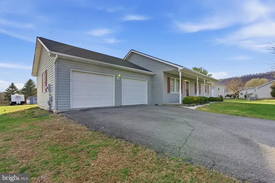 239 Mcgill Dr, Gerrardstown, WV 25420 - #2