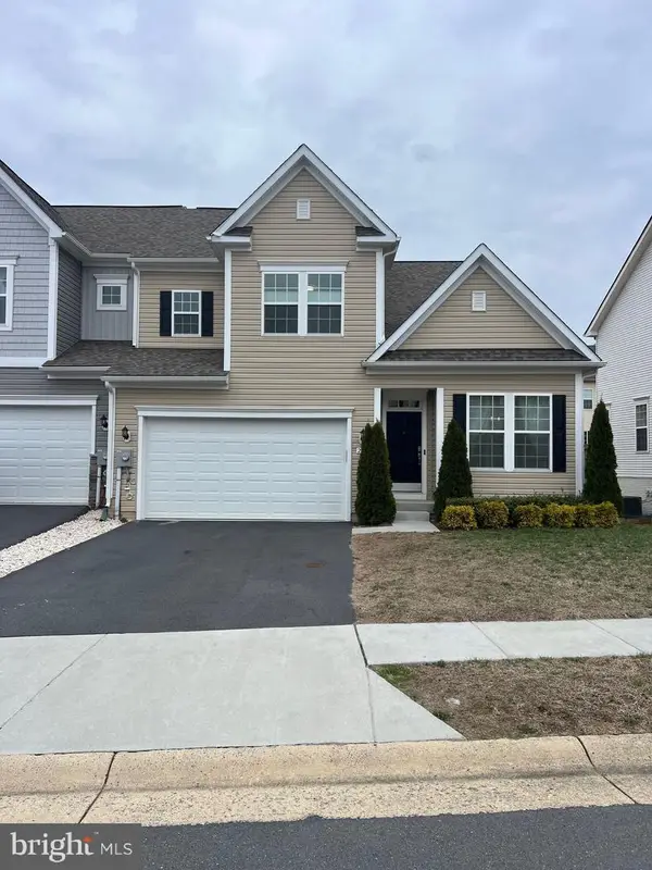 208 Darden Ct W, MARTINSBURG, WV 25403