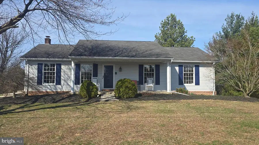 60 Cassie Dr, Falling Waters, WV 25419 - #3