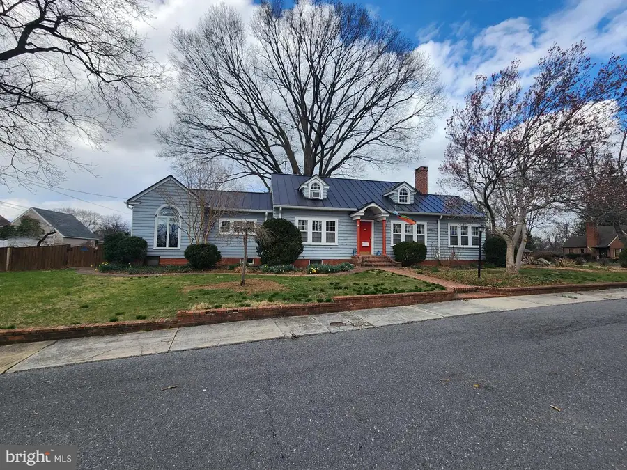 1 Dennis St, Martinsburg, WV 25401 - #3