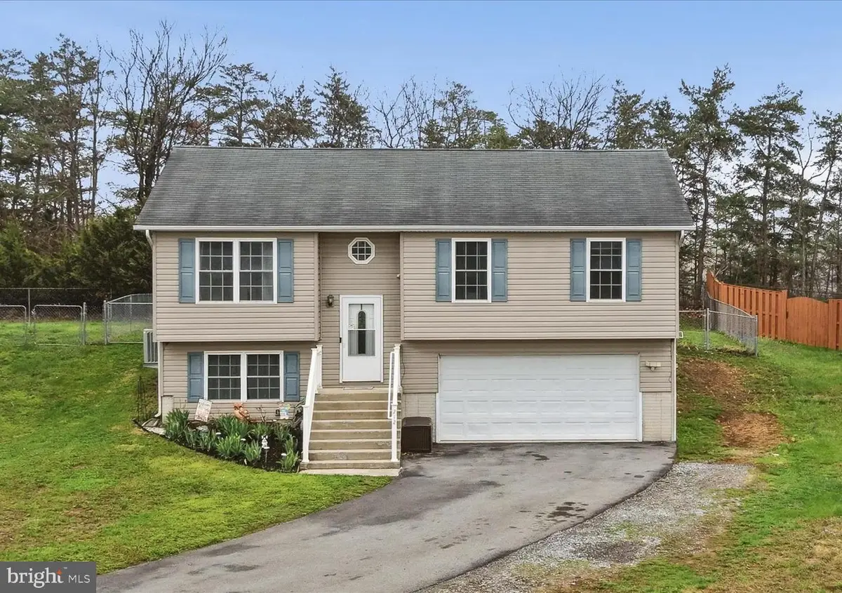 212 Freight Car Cir, Bunker Hill, WV 25413 - #1