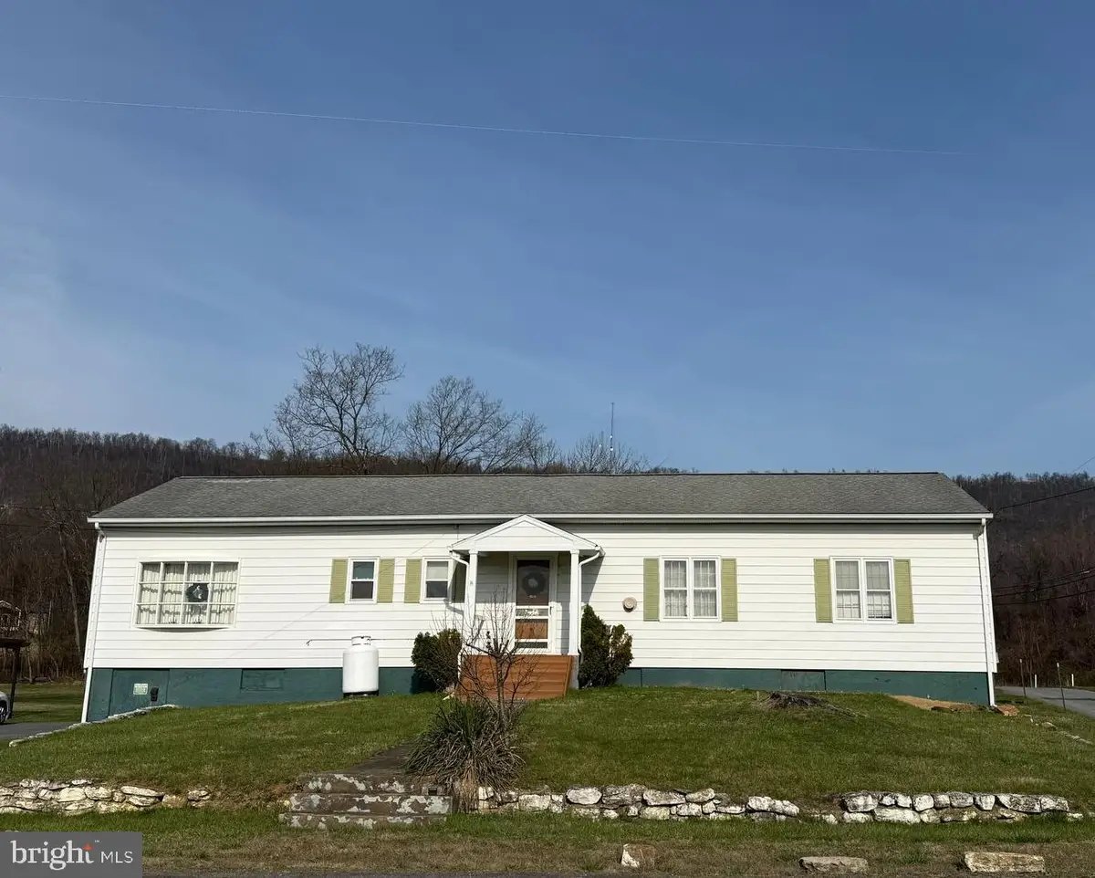3467 Poor House Rd, Martinsburg, WV 25403 - #1